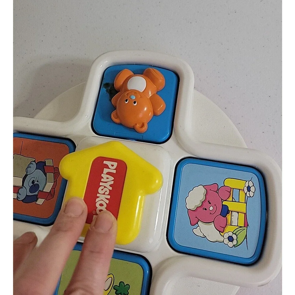 Vintage 1990 Playskool Peek ’n Pop Flip Push Toy for Baby Kids Toddlers #5127‎
